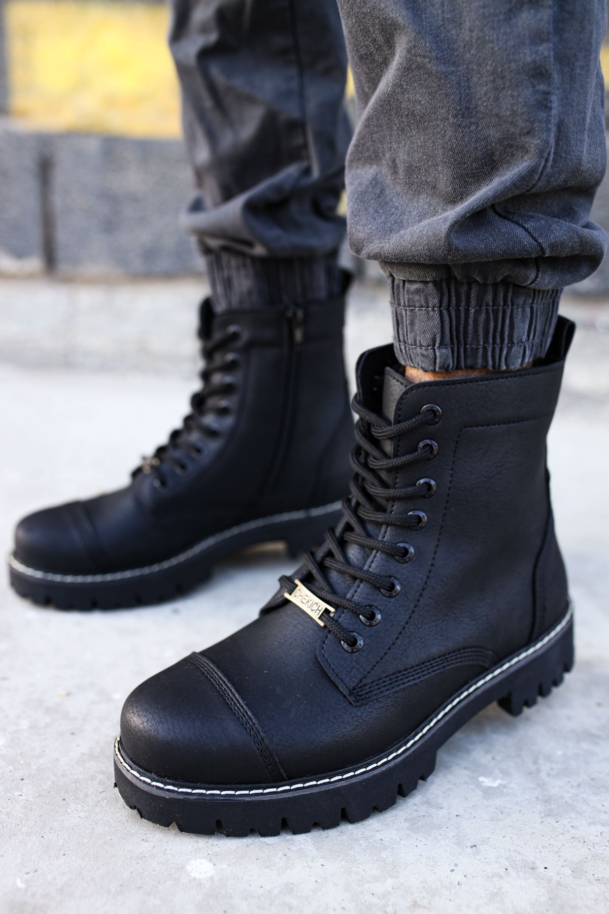 ch009 st Boots