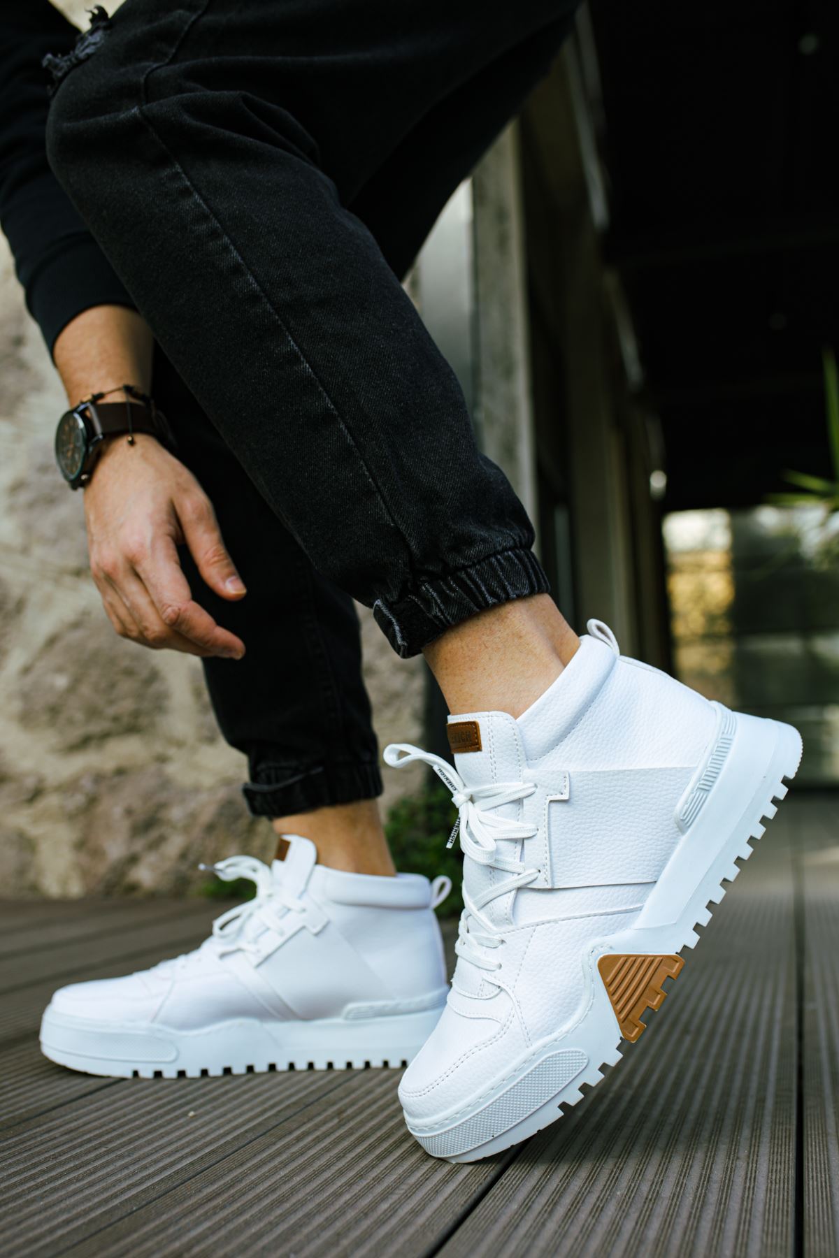 ch057-white.jpeg